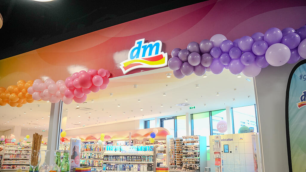Im Anschluss gab es noch einen Rundgang durch die neue dm- und Billa Plus Filiale.