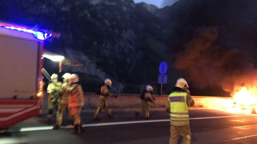 Pkw-Brand auf der A10