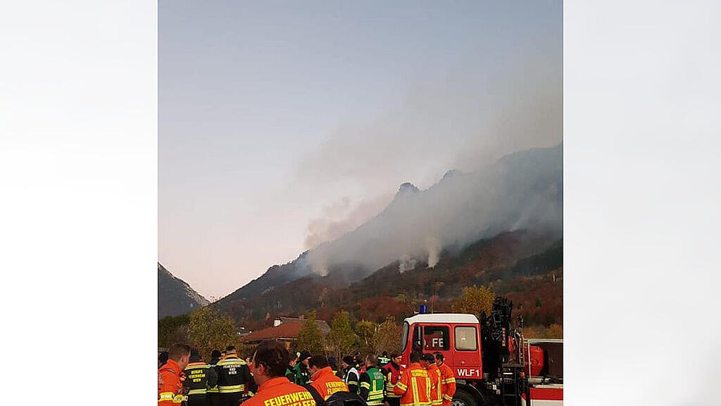 Flughelfer aus Salzburg bei Waldbrand in NÖ