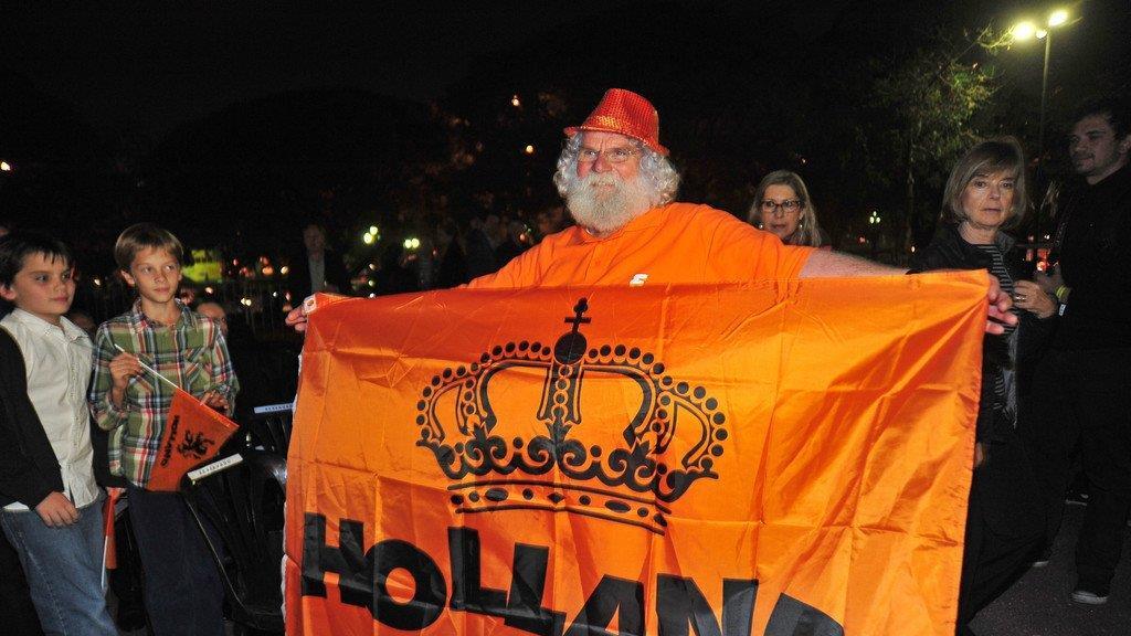 Zehntausende bei Krönungsparty
