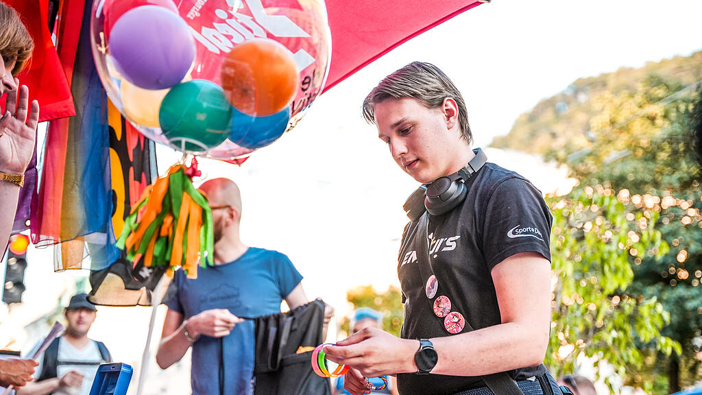 Der Rainbow Market im HOSI