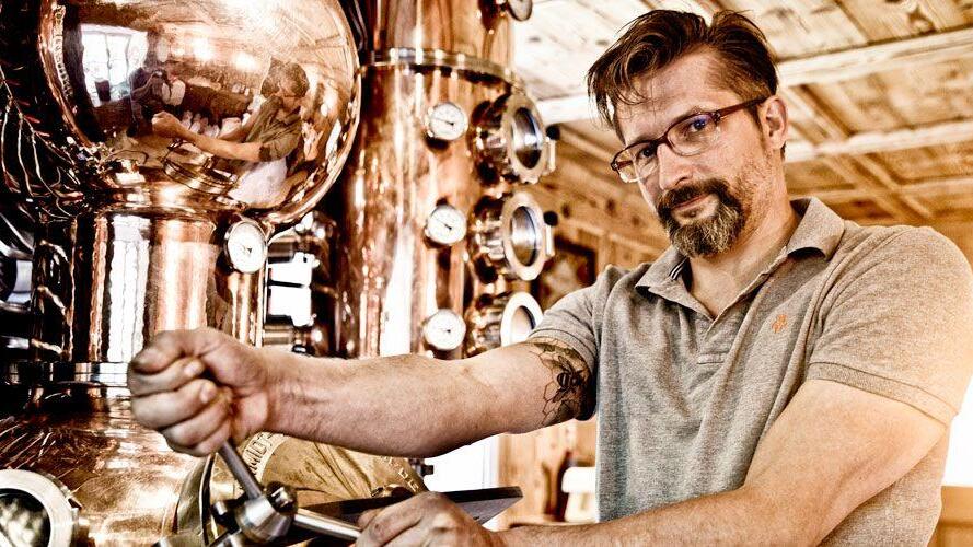 So wird der 5020 Gin hergestellt