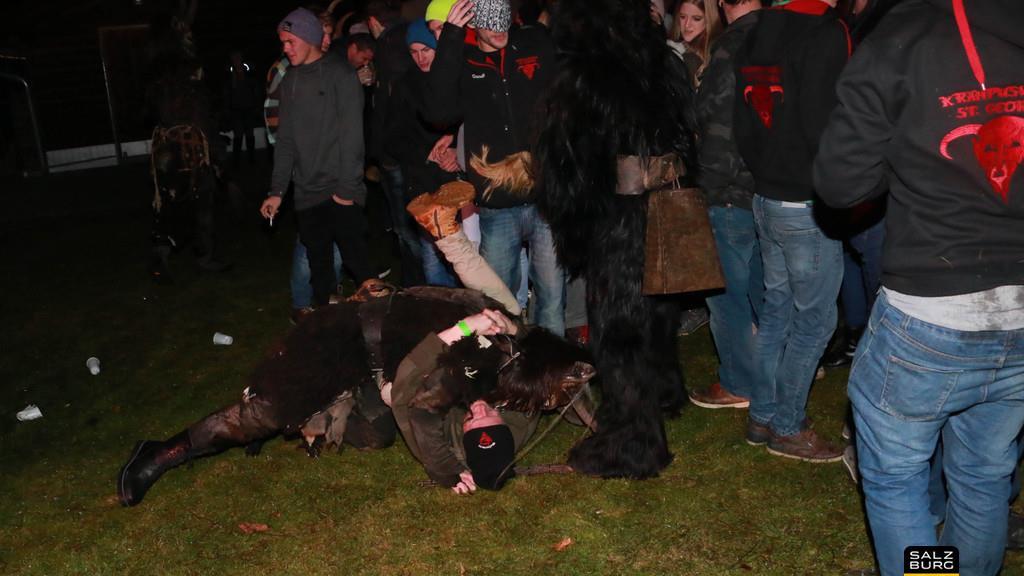 Krampuskränzchen Taxenbach