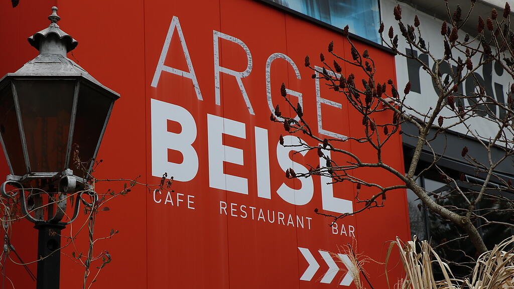 Neuer\u00f6ffnung vom ARGE Beisl