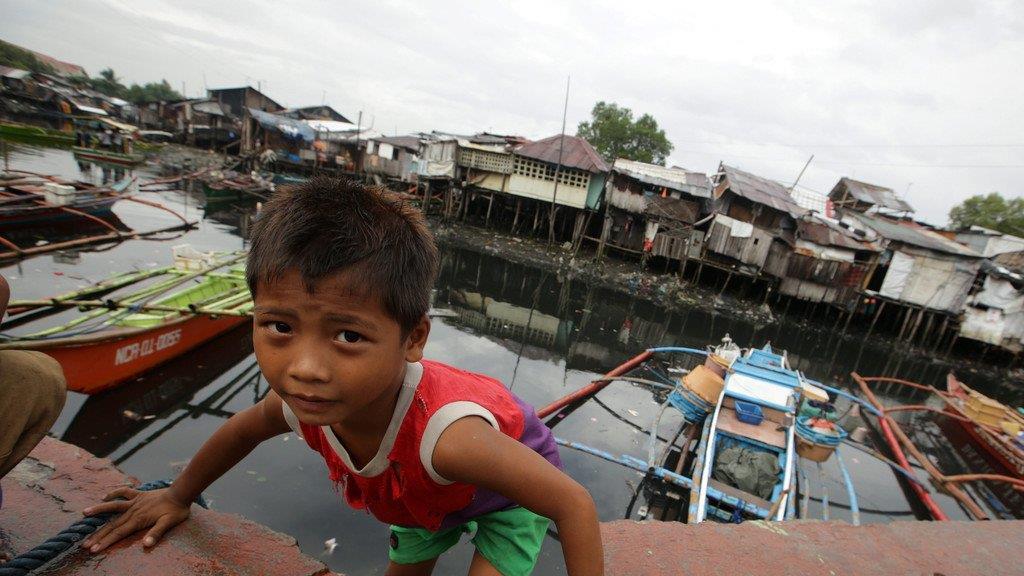 Super-Taifun Haiyan trifft Philippinen: Massenevakuierungen