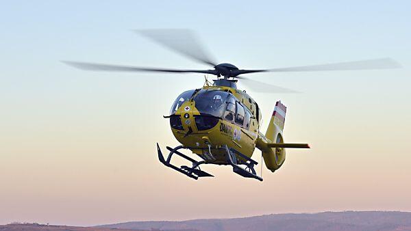 Der Notarzthubschrauber brachte den Mann ins Spital