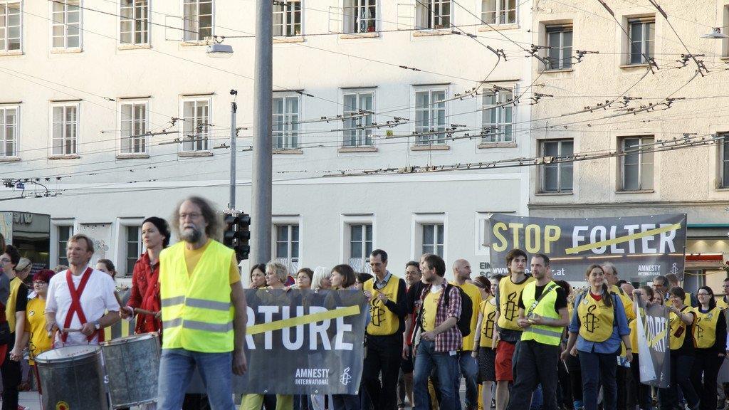 Demo gegen Folter