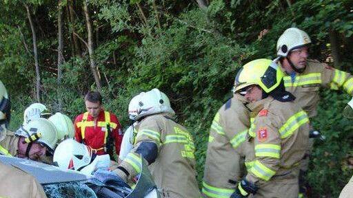 Schwerer Crash in Hof