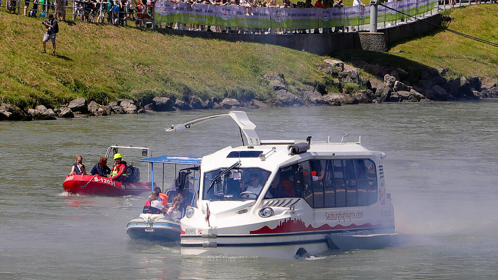 Stadtfest Samstag, Einsatzübung auf der Salzach