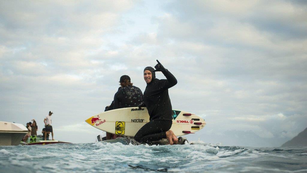 Surfer in Flammen