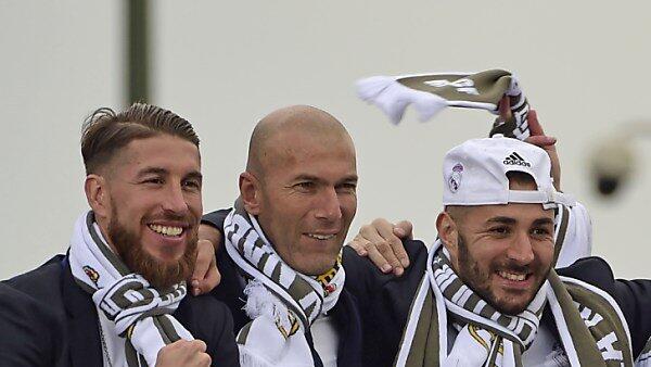 Real-Stars beim Feiern in Madrid