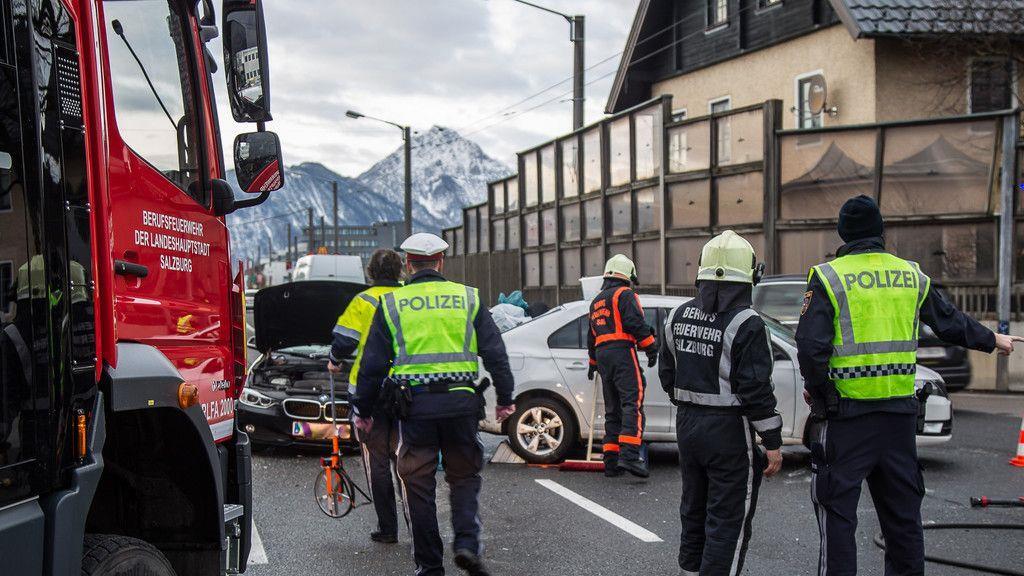 Autoüberschlag auf Innsbrucker Bundesstraße