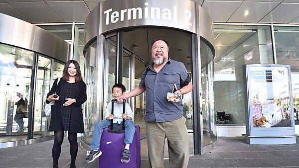 Der chinesische Künstler sah seinen Sohn nach vielen Jahren wieder