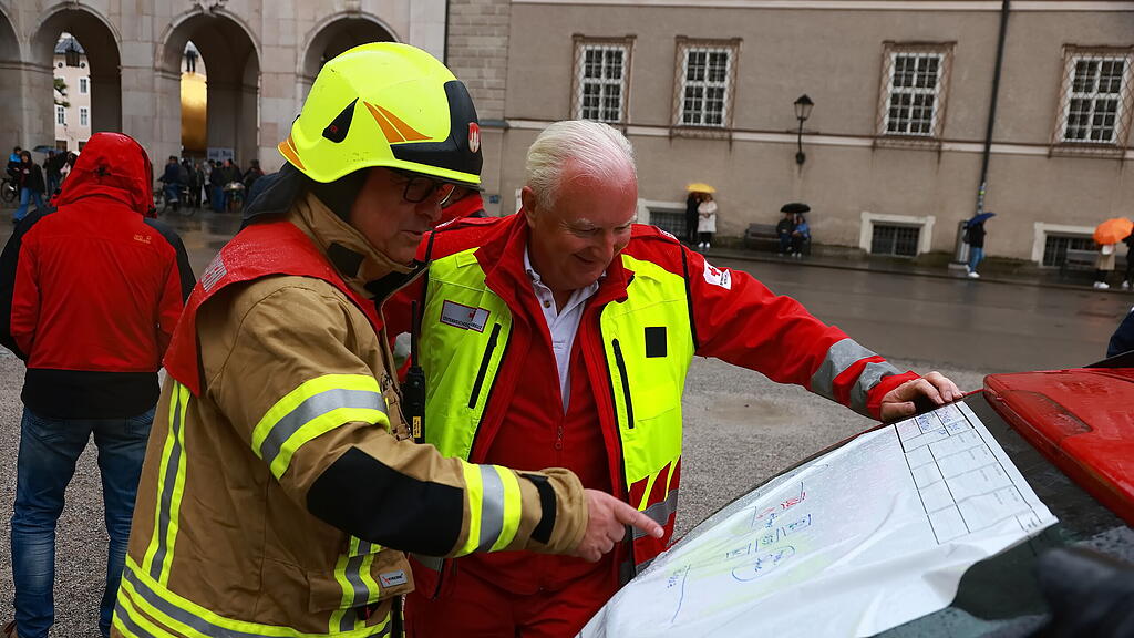 Brand im Dom: Spektakuläre Übung in Salzburger Altstadt