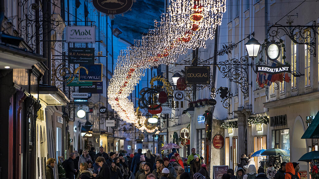 symb_weihnachten symb_Getreidegasse symb_weihnachtsshopping