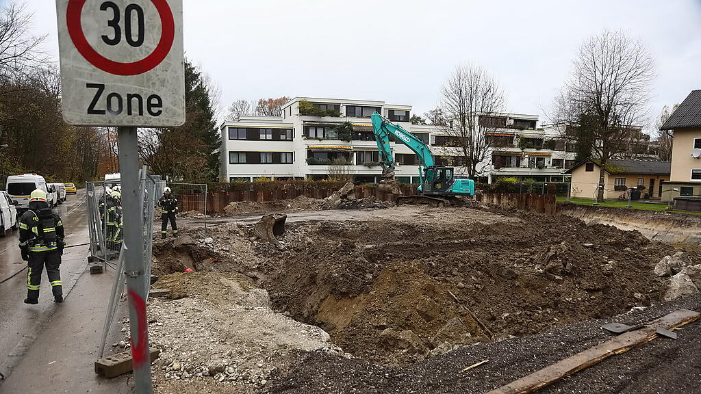 Gasleitung bei Baggerarbeiten abgerissen