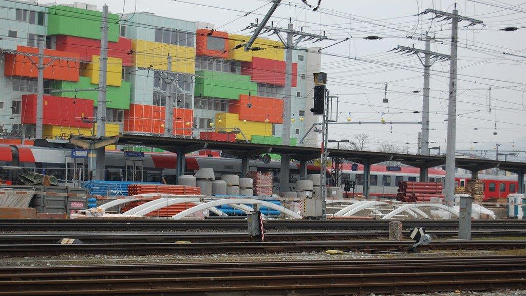 Fußgängerbrücke abgetragen