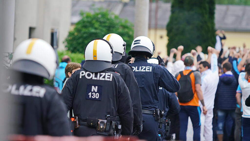 symb_fanmarsch