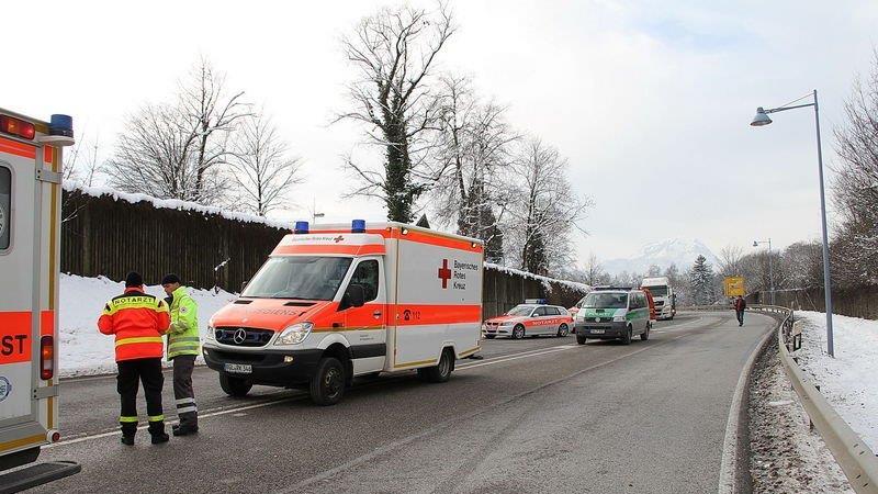 Fünf Verletzte nach Crash auf B20