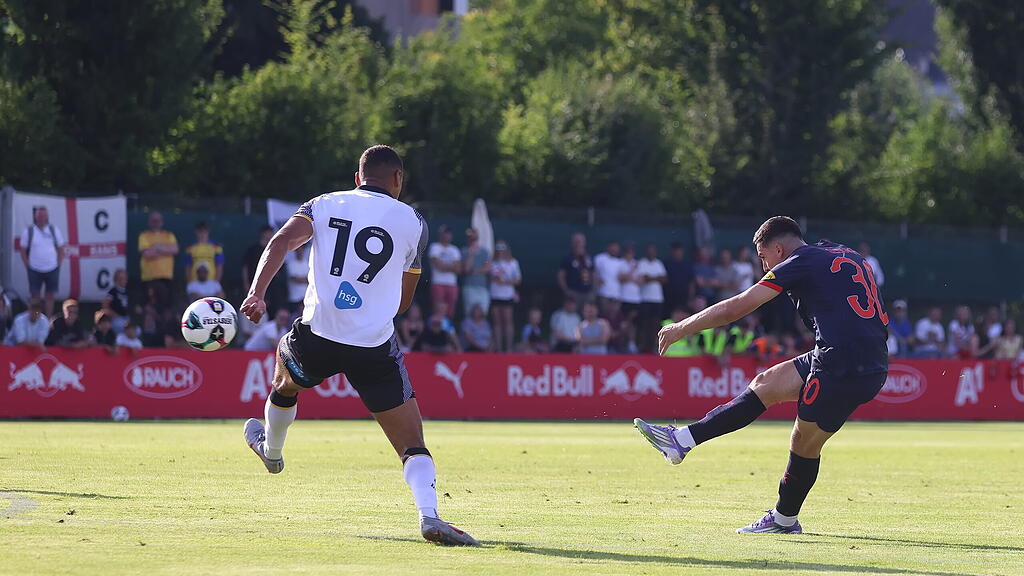 Red Bull Salzburg gegen Derby County