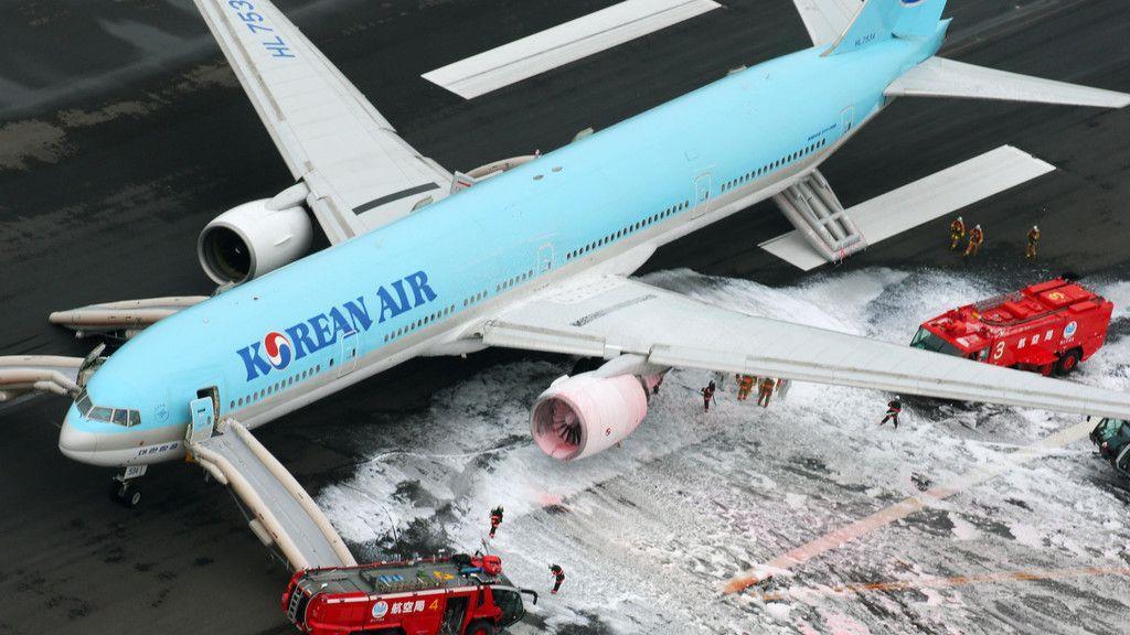 Korean Air in Tokio: Hunderte Menschen aus brennendem Flugzeug gerettet
