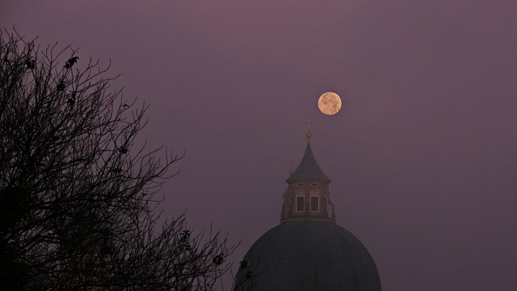 Supermond und Nebelstimmung