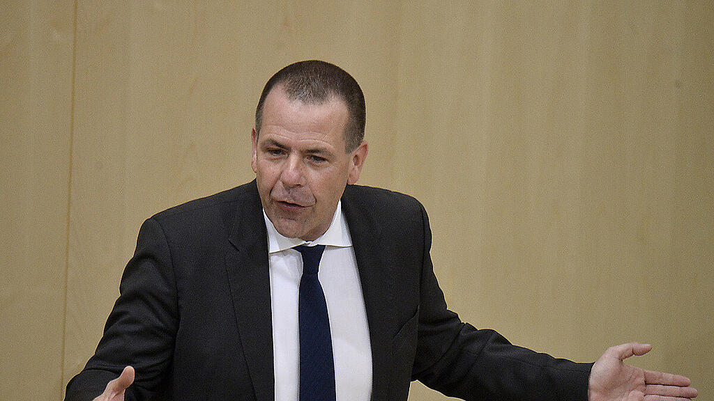 Die Parteiförderung reicht laut Vilimsky aus
