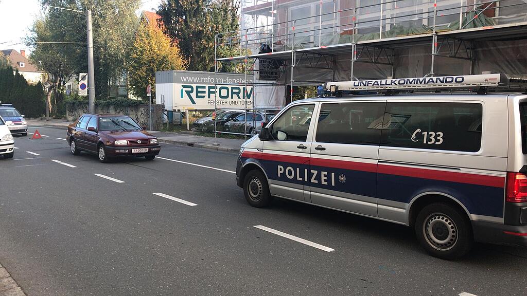 Die Schwerverletzte wurde ins Salzburger Landeskrankenhaus eingeliefert.
