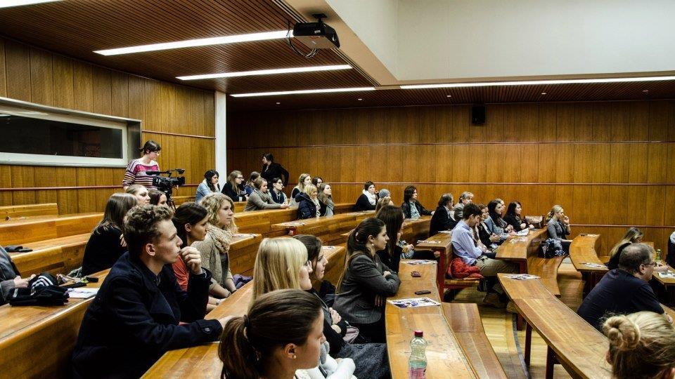 Bilder der Podiumsdiskussion
