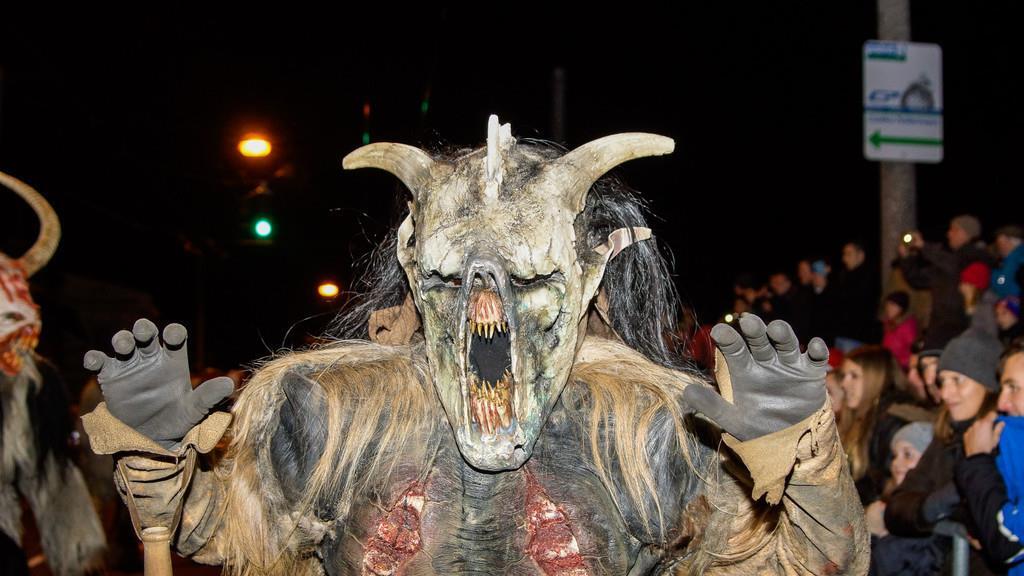 Gnigler Perchtenlauf