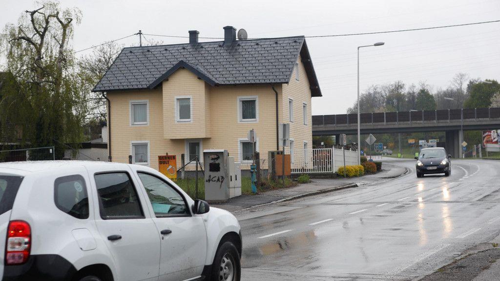 Mehrere Blitzer in Braunau beschmiert