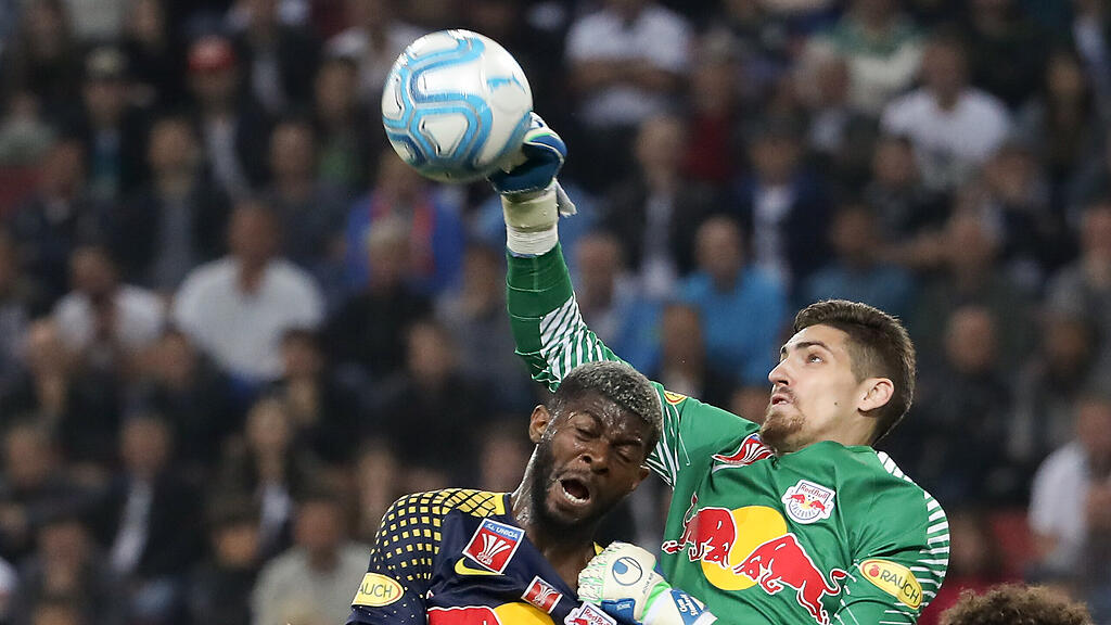 Salzburgs Tormann Cican Stankovic steht erstmals im Nationalteam.