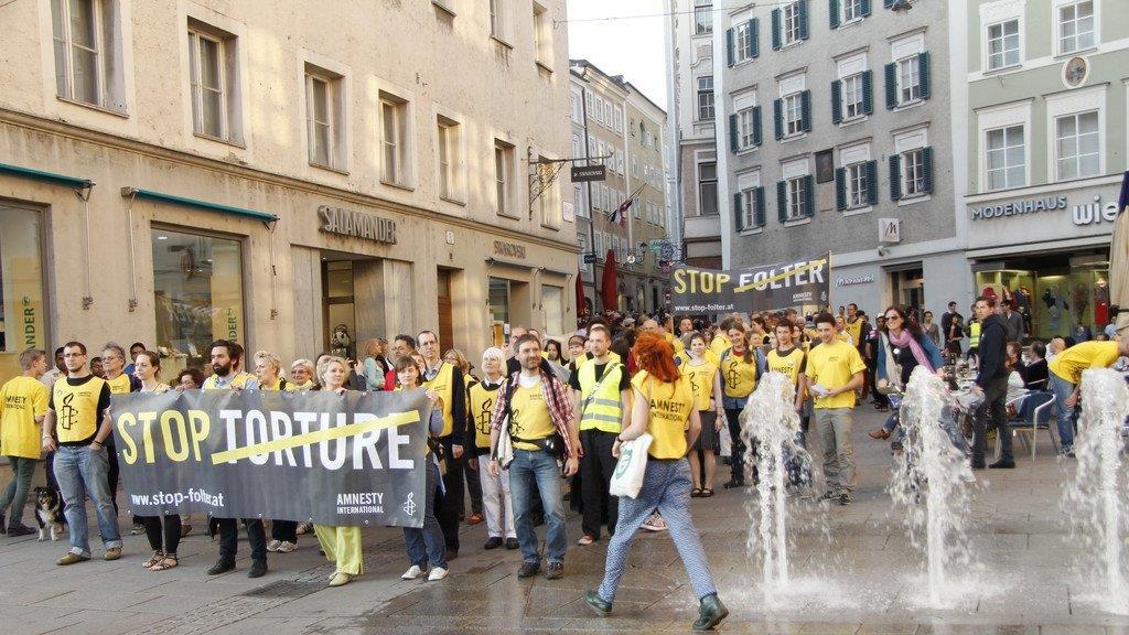 Demo gegen Folter