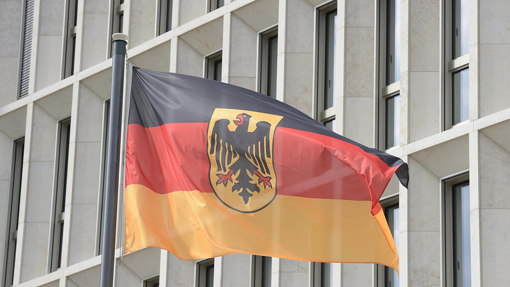 Maßnahmenpaket soll Bürger und Unternehmen unterstützen