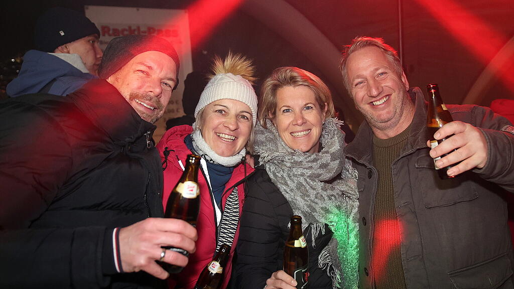 Rackl-Pass Gr\u00f6dig mit Kinderktampusse und Partystimmung