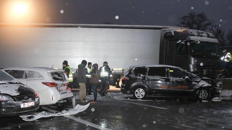 Massencrash auf A1