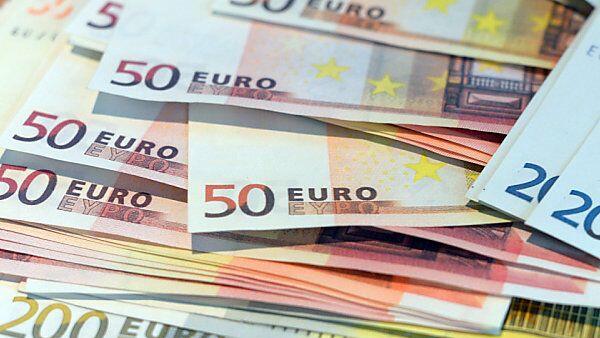 Der Mann gab 45.000 Euro aus