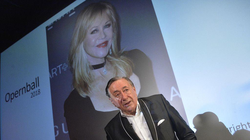 Lugner präsentiert Stargast