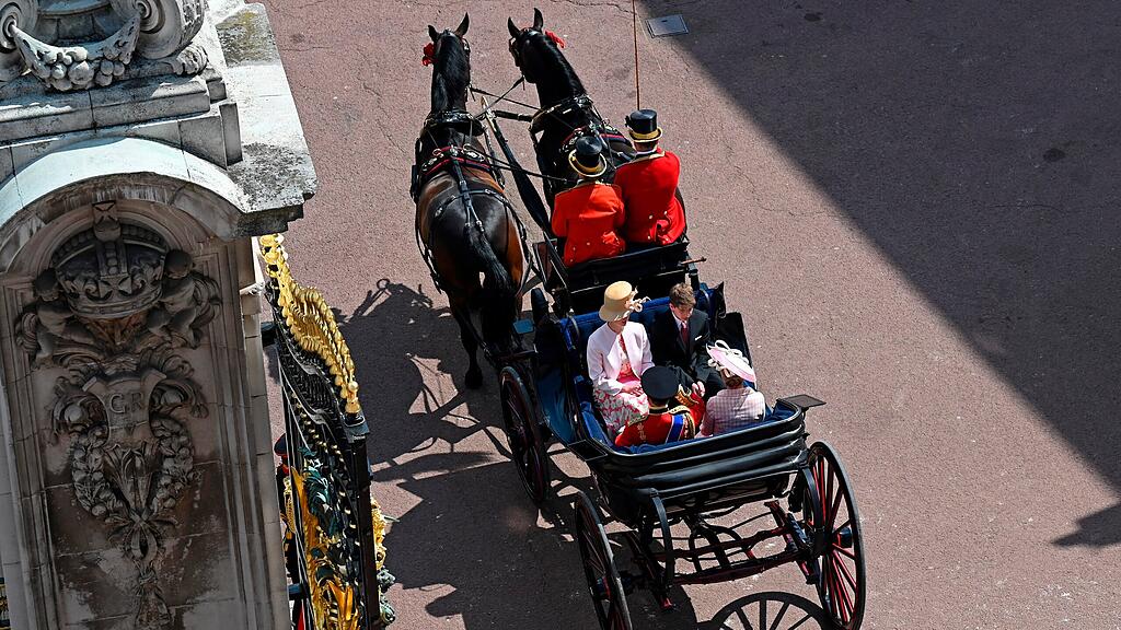 Queen feiert 70 Jahre Thronjubil\u00e4um