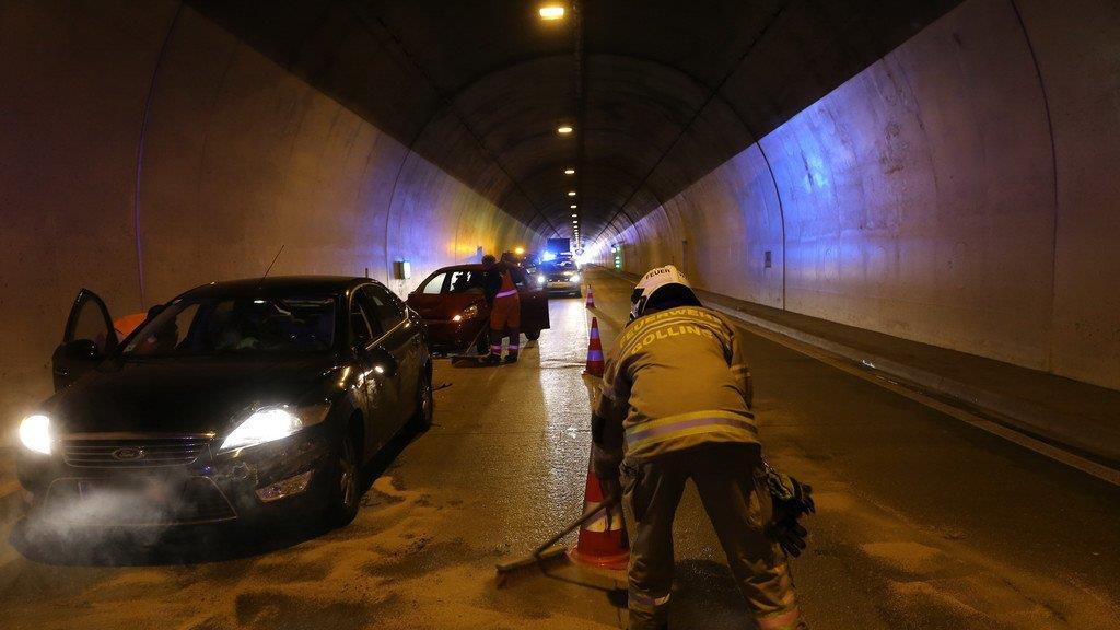 Auffahrunfall im Hieflertunnel