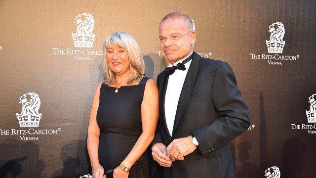 Ritz-Carlton: Eröffnung mit Stars