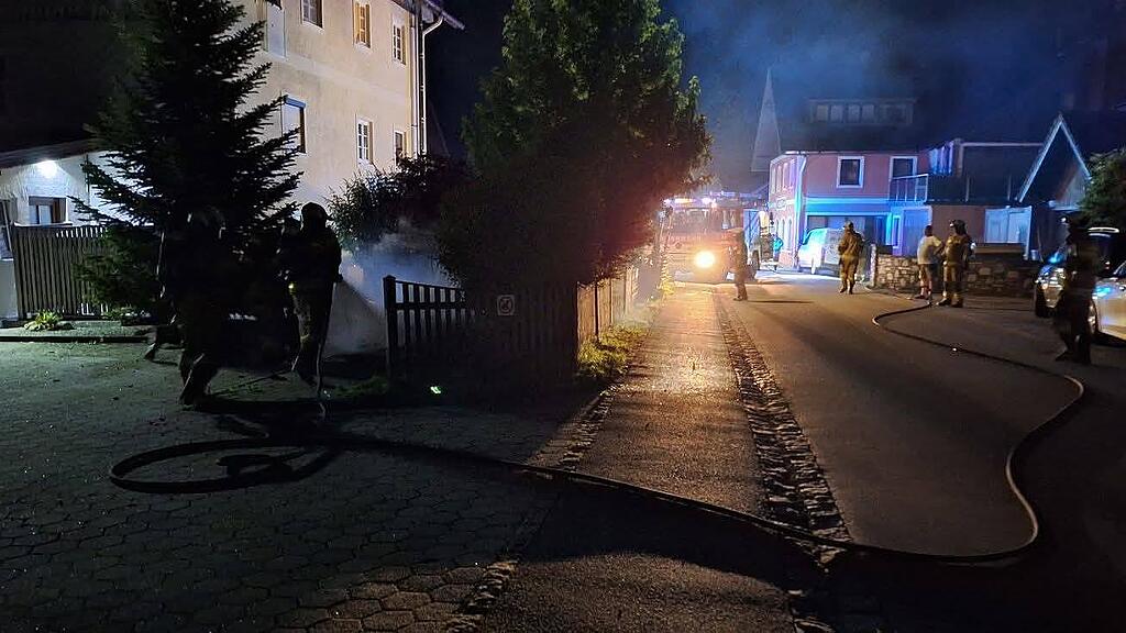 Lithium-Ionen-Akku in Thalgau in Brand
