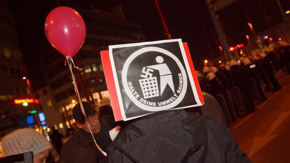 WKR-Ball 2012: Demos (Flo)