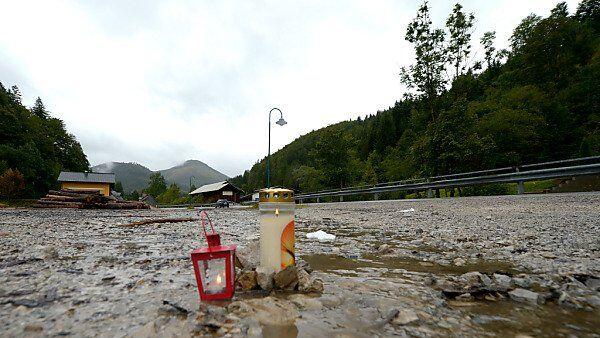 Wilderer-Opfer wurde beerdigt