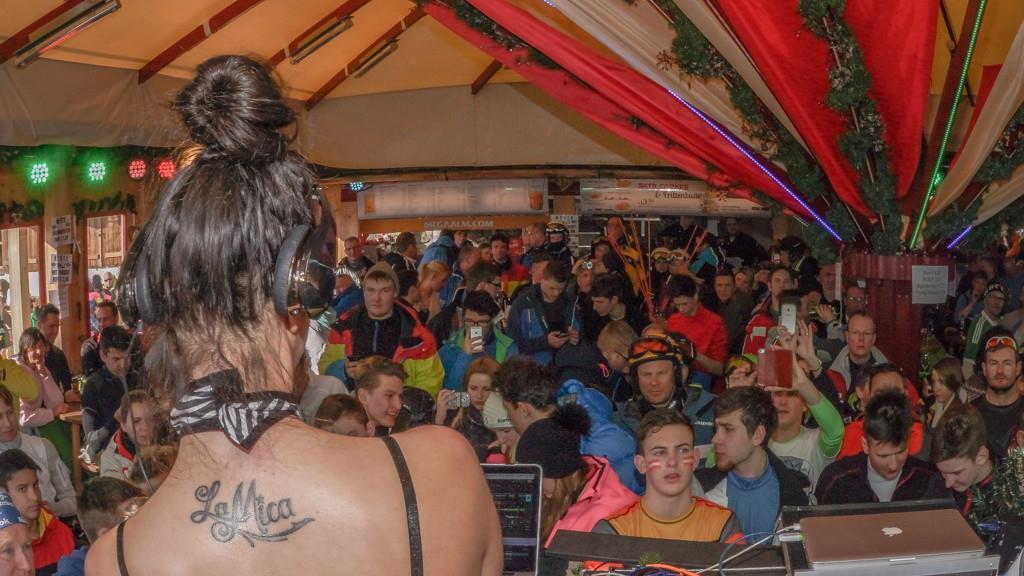 Micaela Schäfer, Walleggalm, II