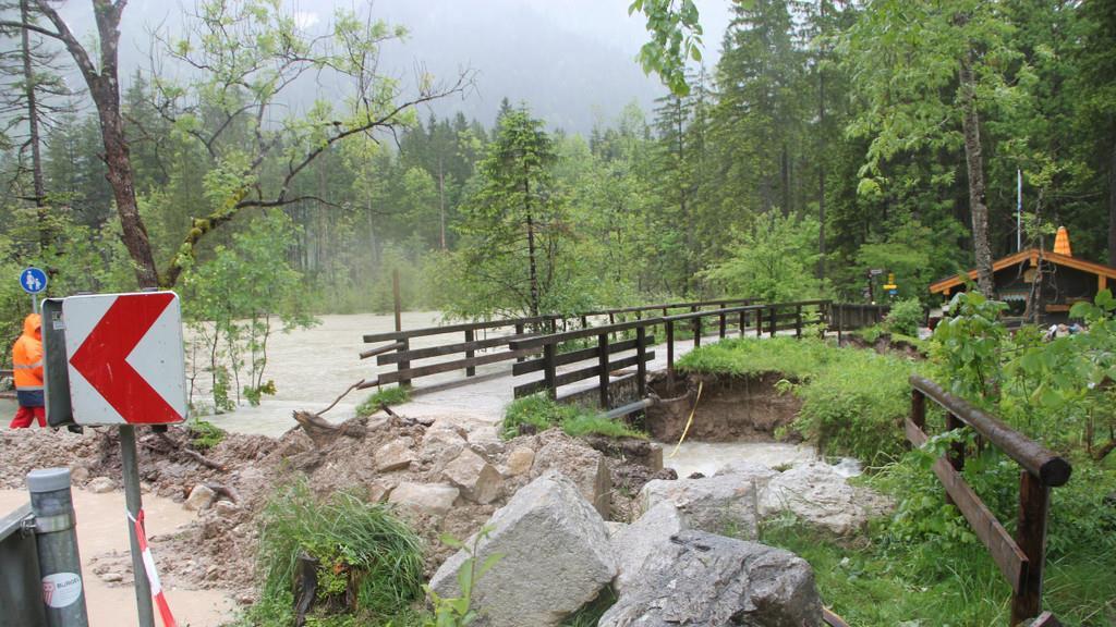 Hochwasser in Hintersee (BGL)
