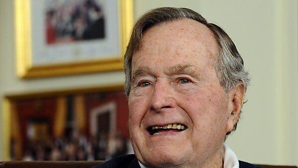 Bush ruht sich zuhause aus