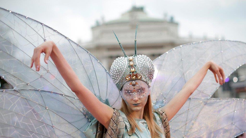 Life Ball 2014: Erste Gäste am Magenta Carpet (Kostüme)