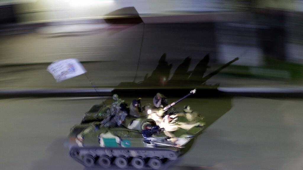 Die Aufständischen in der Stadt Slaviansk wollen bislang von einer Verschiebung des Referendums nichts wissen.