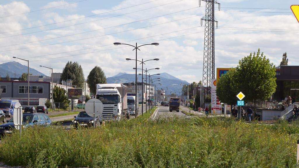 Flüchtlinge und Verkehrslage am Dienstag an der Grenze